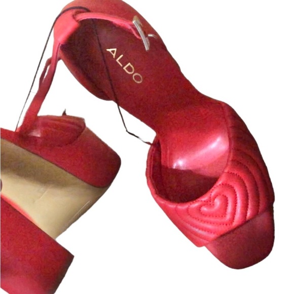 Aldo red quilted‎ heart platform Ankle strap puffy platform heel sandals size 10 - Picture 12 of 16